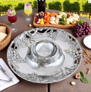Vtg Arthur Court 14” Round Chip & Dip Grape Vines & Leaves Design Serving Tray